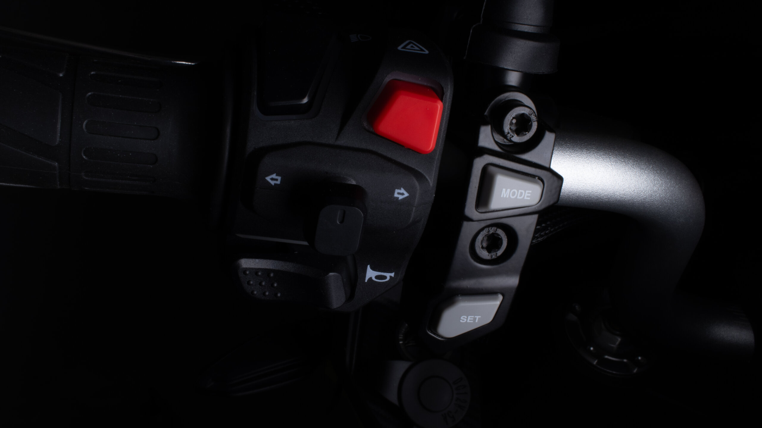 JUNAK RX 600 EURO 5+ inkl. KOFFERSET – Bild 15